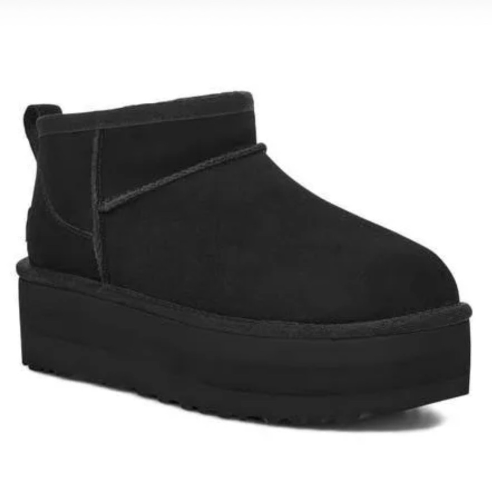 UGG Classic Ultra Mini Platform Boot - Black